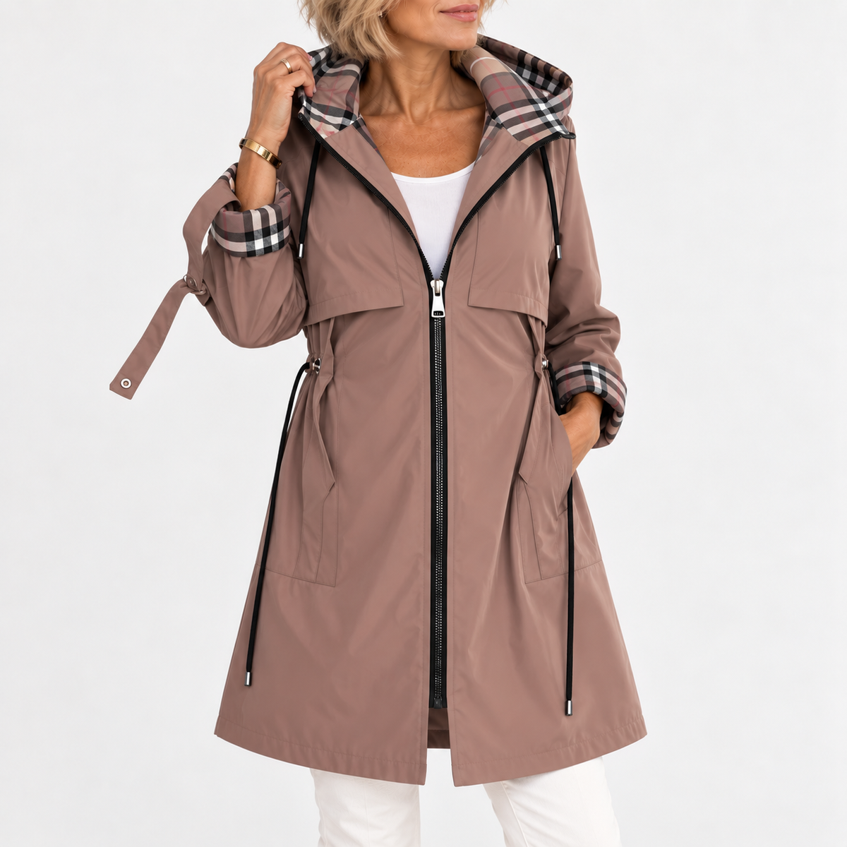 BEAUMONT NICE | MANTEAU À CAPUCHE AJUSTÉ POUR FEMMES