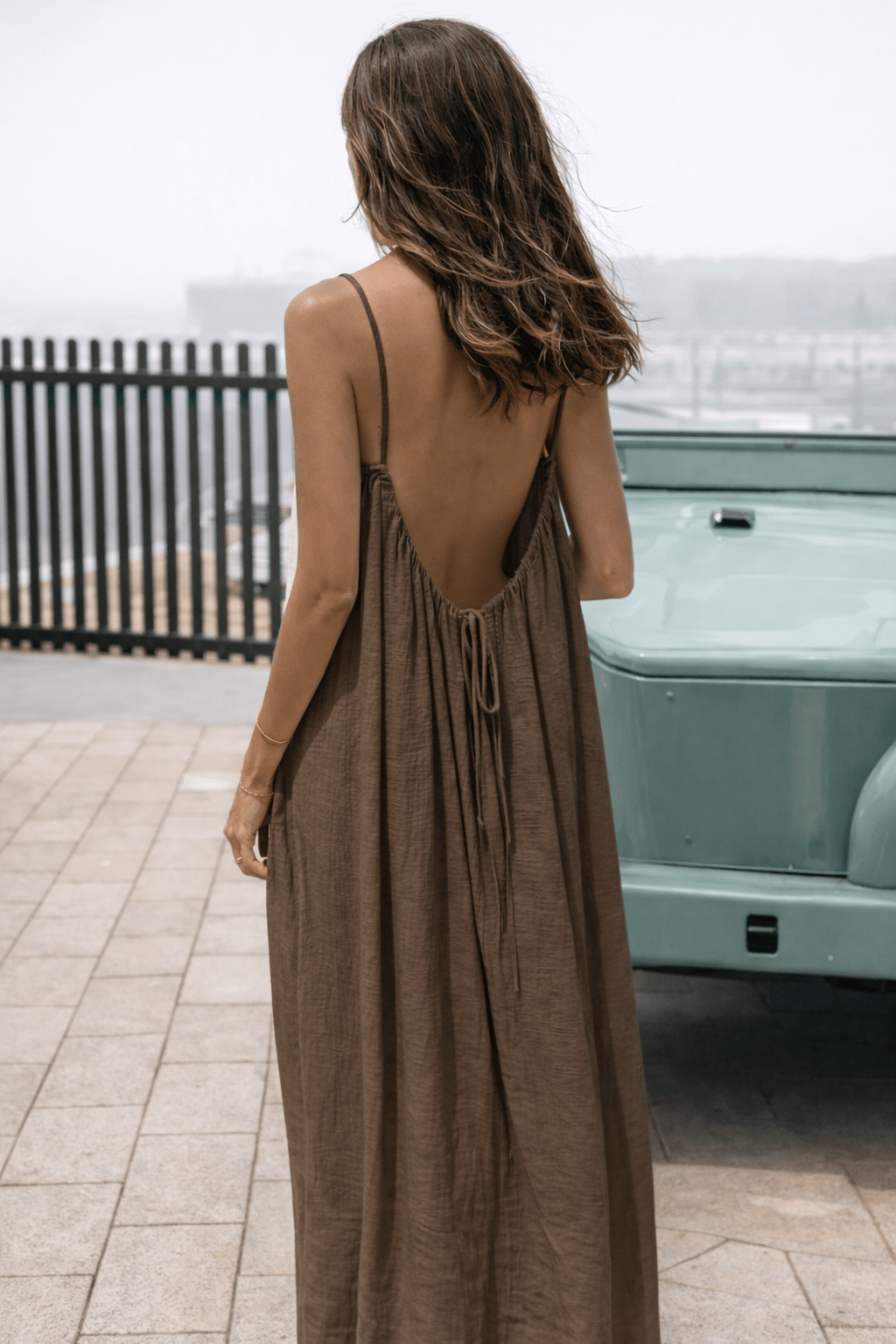BEAUMONT NICE | ROBE MAXI À DOS DÉCOUVERTE POUR FEMMES