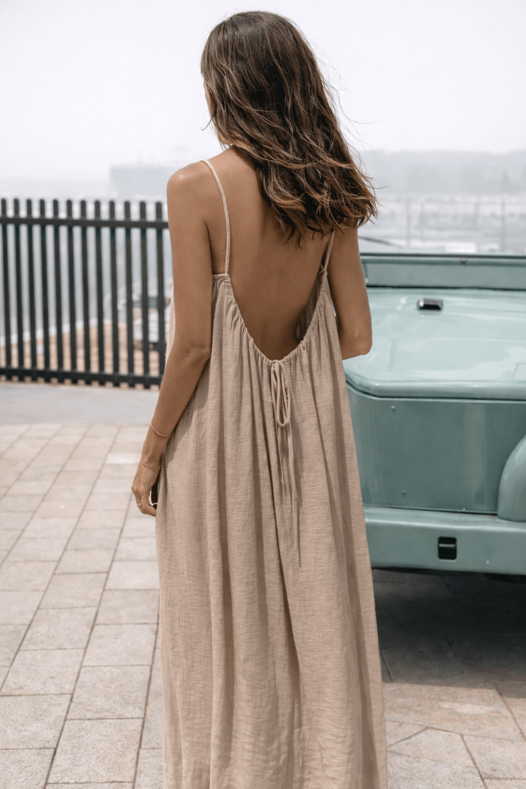 BEAUMONT NICE | ROBE MAXI À DOS DÉCOUVERTE POUR FEMMES
